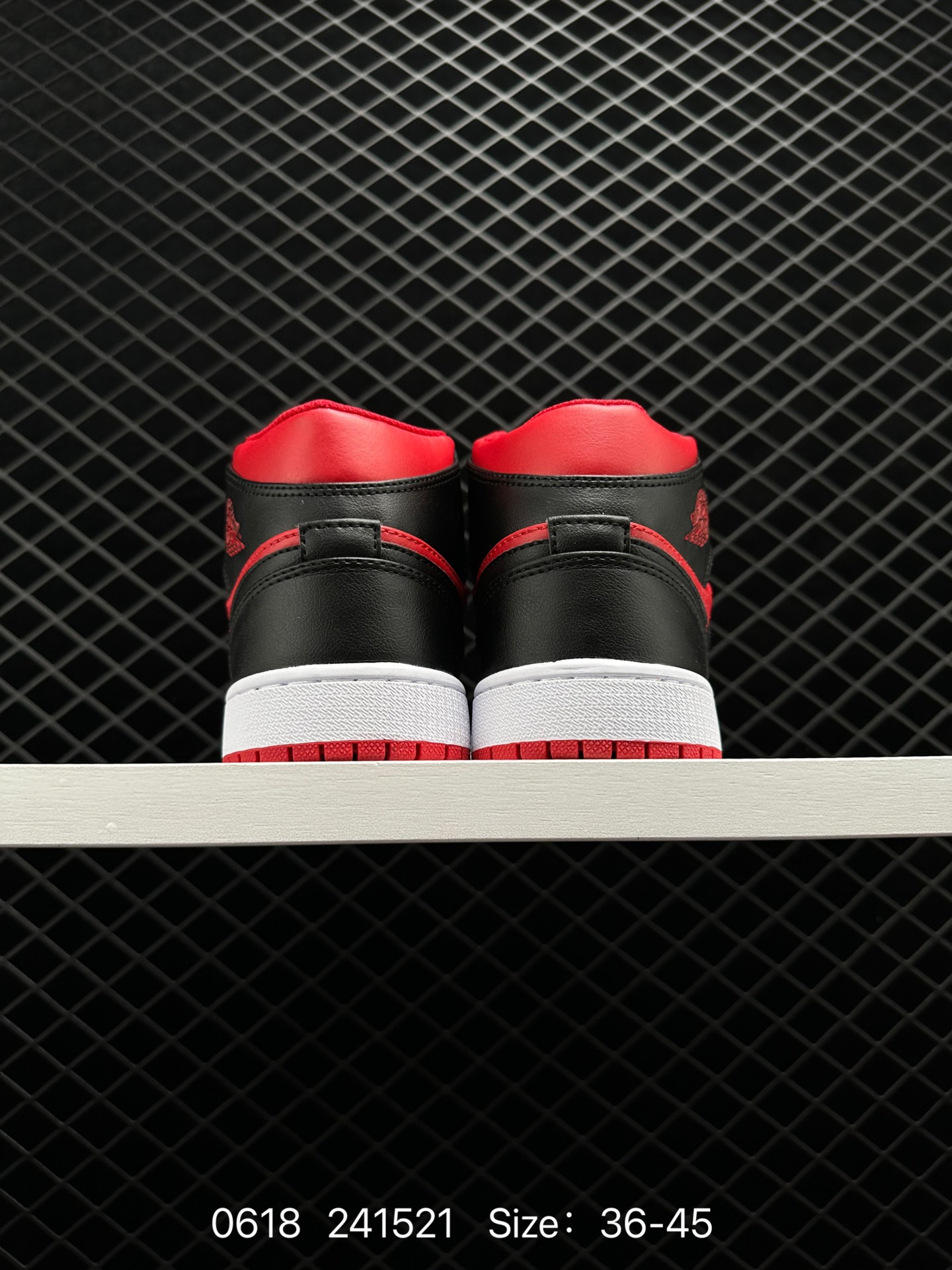 Air Jordan 1 Retro Mid